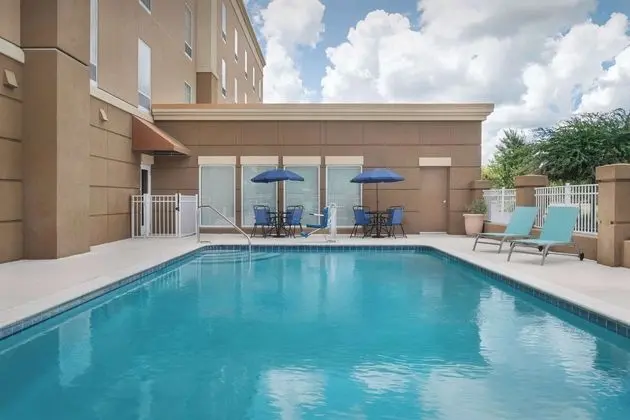 Hampton Inn Statesboro, GA - Havuz