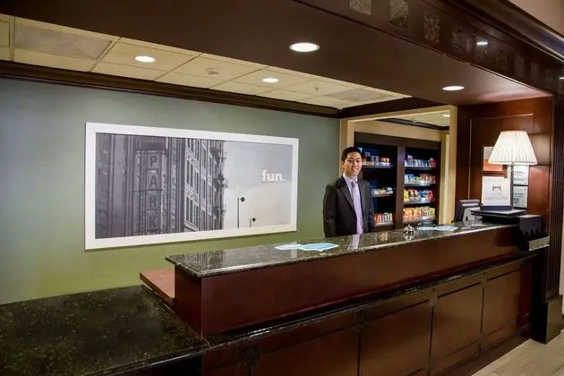 Hampton Inn & Suites Albany-Downtown - Lobi