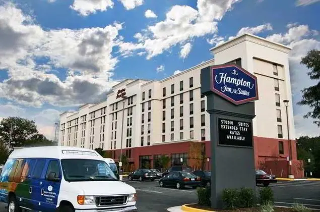 Hampton Inn & Suites Alexandria Old Town area Sout