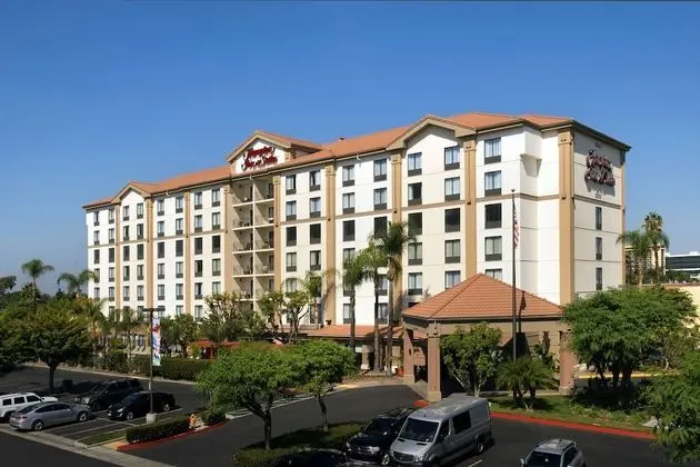 Hampton Inn & Suites Anaheim Garden Grove - Dış Mekan