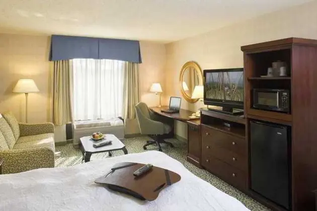 Hampton Inn & Suites Arundel Mills Baltimore