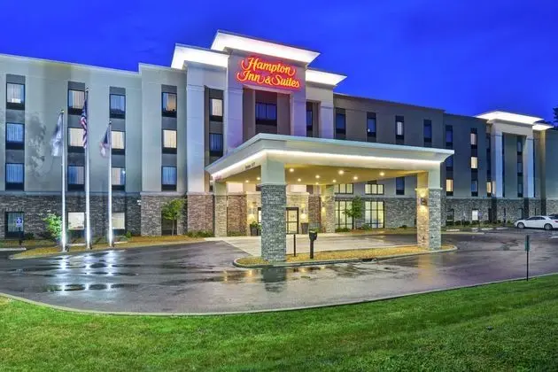 Hampton Inn & Suites Ashland, OH - Dış Mekan