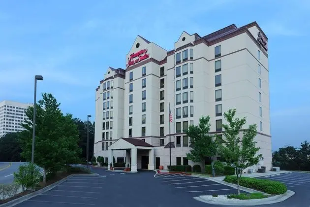 Hampton Inn & Suites Atlanta-Galleria - Dış Mekan
