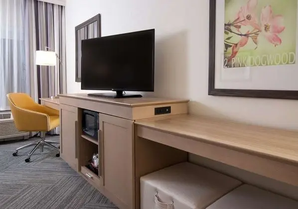 Hampton Inn and Suites Augusta-Washington Road