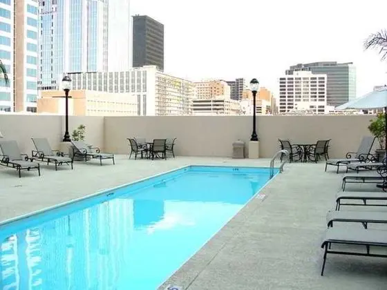 Hampton Inn & Suites Austin-Downtown
