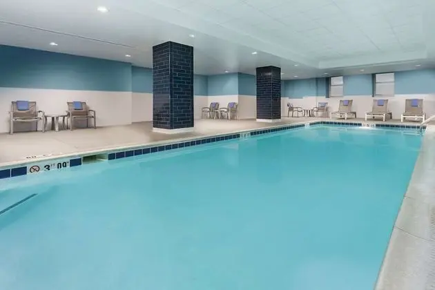 Hampton Inn & Suites Baltimore Inner Harbor - Havuz