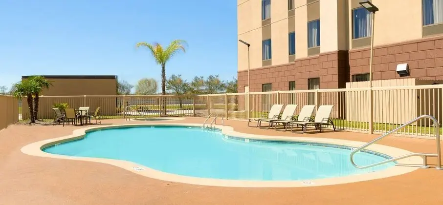 Hampton Inn & Suites Baton Rouge - I-10 East - Havuz