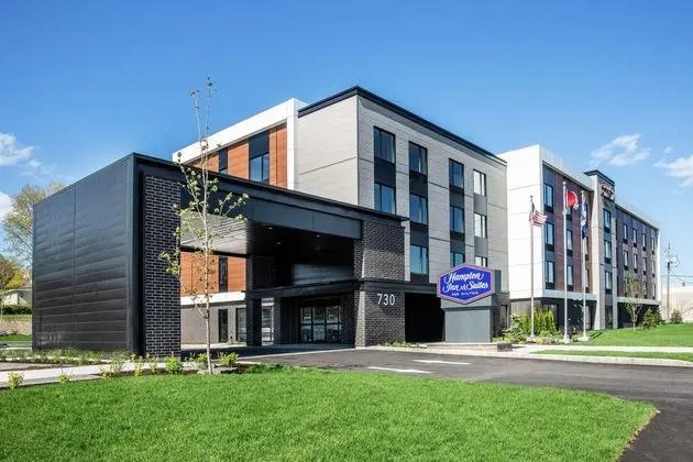 HAMPTON INN SUITES BEAUPORT QUEBEC