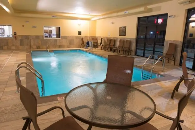 Hampton Inn & Suites Bismarck Northwest - Havuz