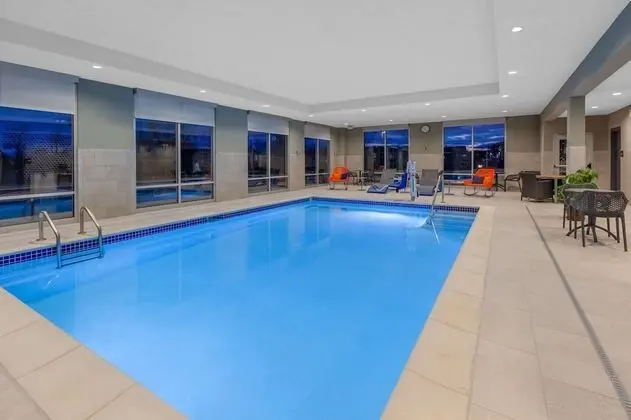 Hampton Inn & Suites Bloomfield Hills Detroit - Havuz