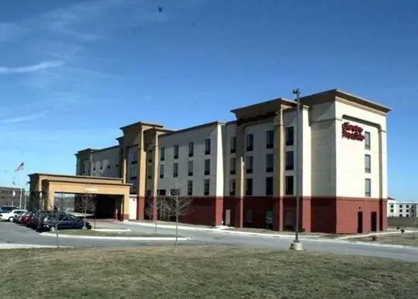 Hampton Inn & Suites Bolingbrook