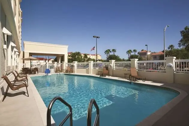 Hampton Inn & Suites Bradenton - Havuz