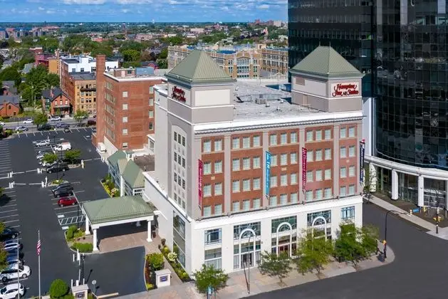 Hampton Inn & Suites Buffalo Downtown - Dış Mekan