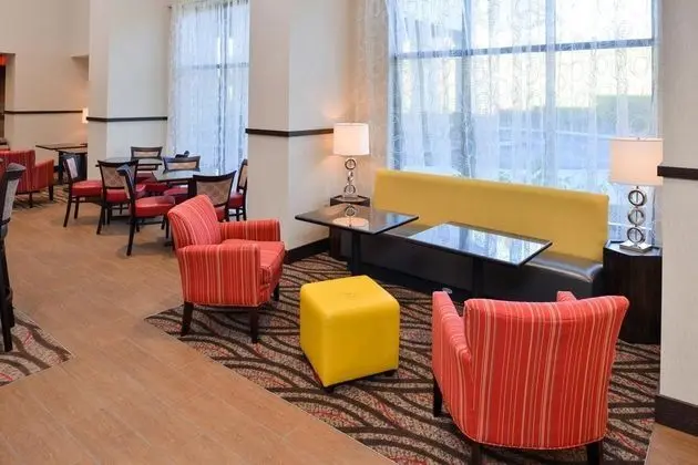 Hampton Inn & Suites California University - Genel