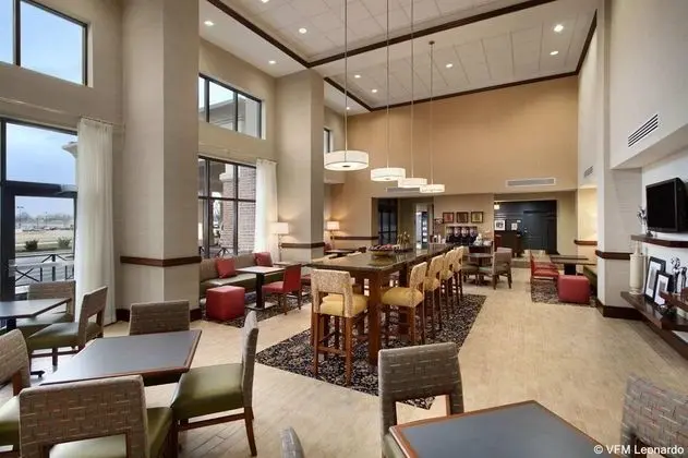 Hampton Inn & Suites Charles Town, WV