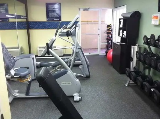 Hampton Inn & Suites Charleston - Aktiviteler