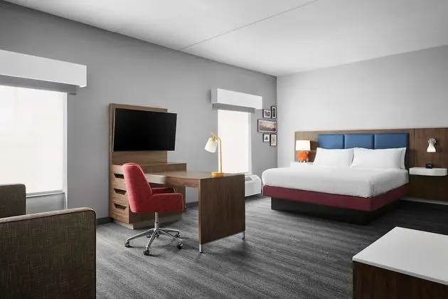 Hampton Inn & Suites Charlotte Steele Creek