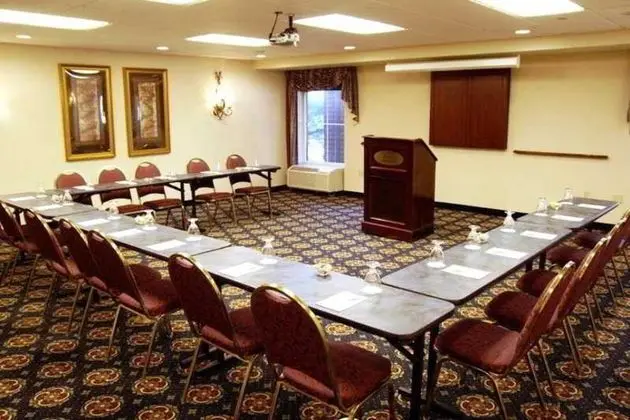 Hampton Inn & Suites Charlottesville-At The