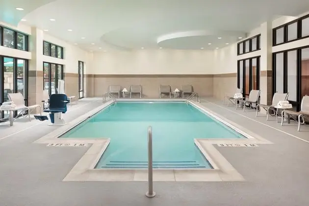 Hampton Inn & Suites Chattanooga/Hamilton Place - Havuz