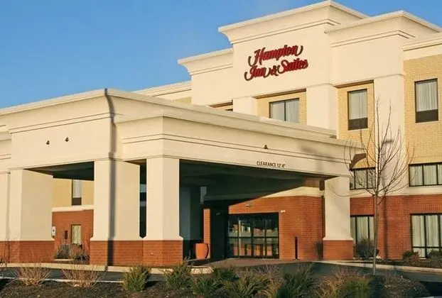 Hampton Inn & Suites Chicago St. Charles