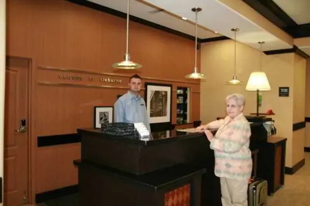 Hampton Inn & Suites Cleburne, TX