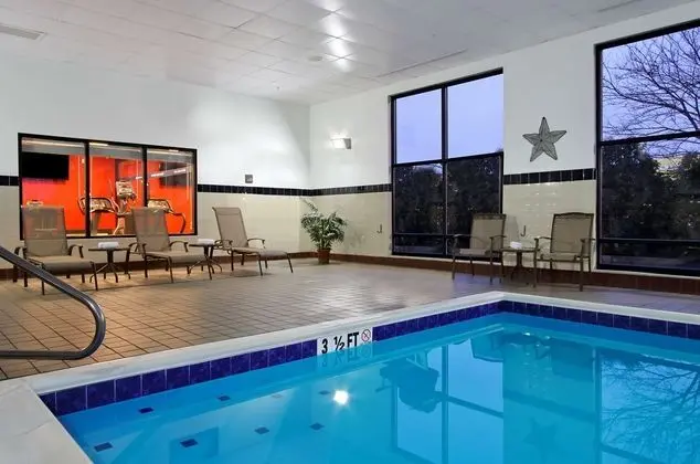 Hampton Inn & Suites Columbus Hilliard - Havuz