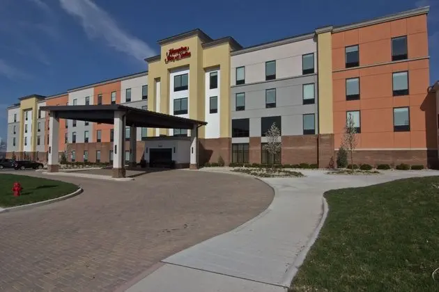 Hampton Inn & Suites Columbus/Scioto Downs, OH - Dış Mekan