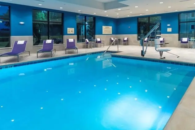 Hampton Inn & Suites Conway - Havuz