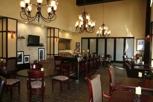 Hampton Inn & Suites Dallas Arlington
