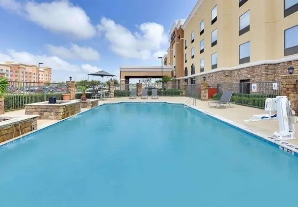 Hampton Inn & Suites Dallas-Arlington-South - Havuz
