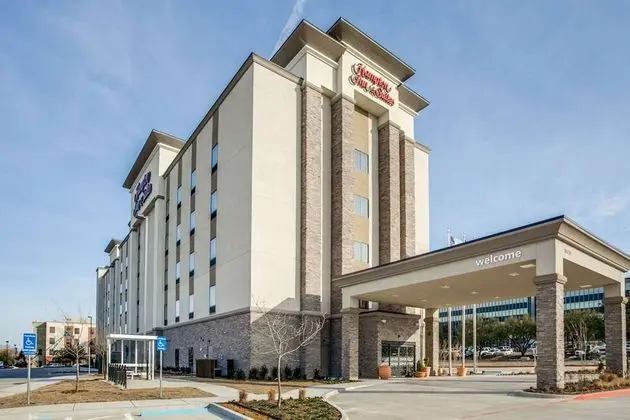 Hampton Inn&Suites Dallas-Central Expy/North Park