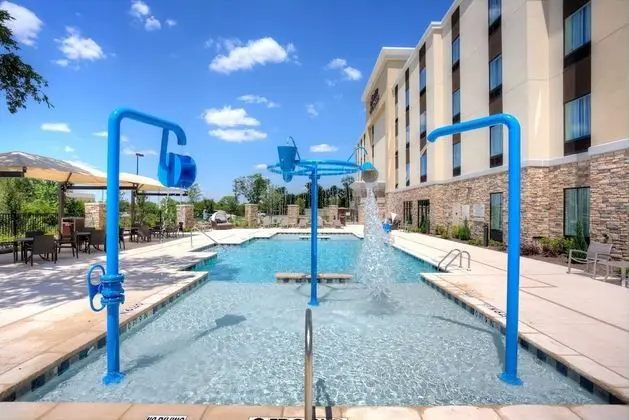 Hampton Inn & Suites Dallas/Plano-East - Havuz