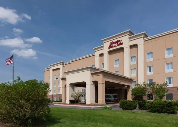 Hampton Inn & Suites Davenport - Dış Mekan