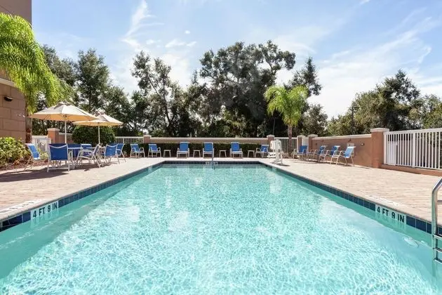 Hampton Inn & Suites DeLand, FL - Havuz