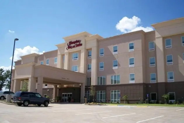 Hampton Inn & Suites Denison - Dış Mekan