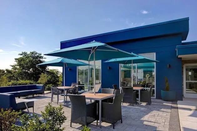 Hampton Inn & Suites Deptford - Dış Mekan