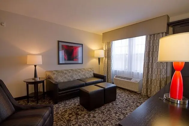 Hampton Inn and Suites Dupont, WA