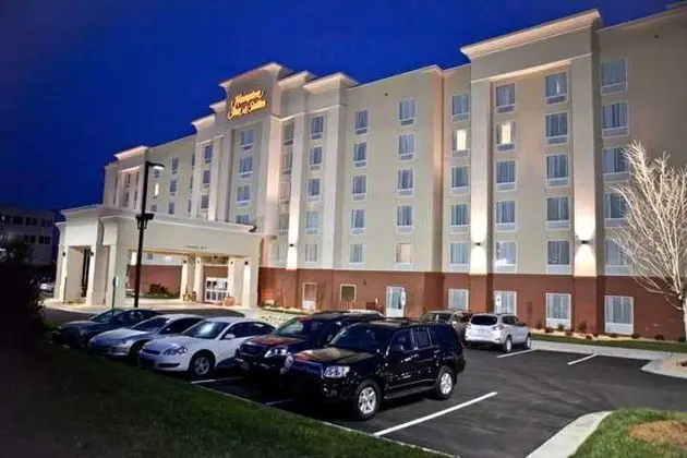 Hampton Inn and Suites Durham-North I-85
