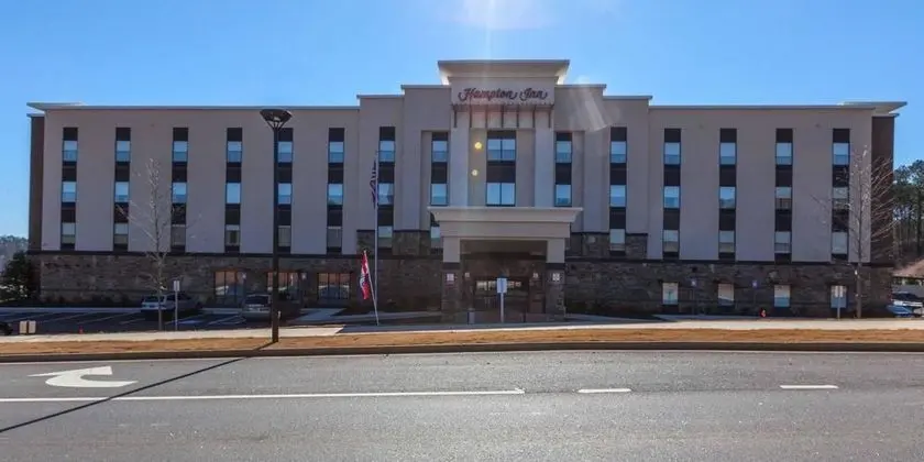 Hampton Inn & Suites Emerson @ Lakepoint