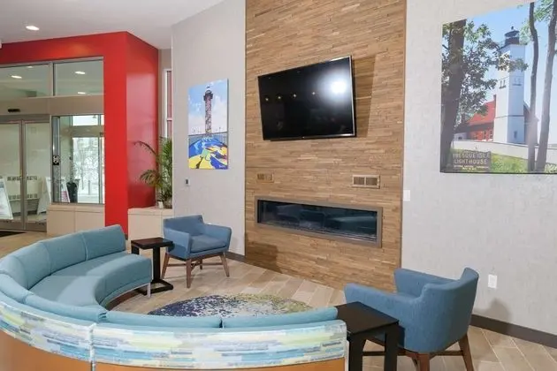 Hampton Inn & Suites Erie Bayfront - Lobi