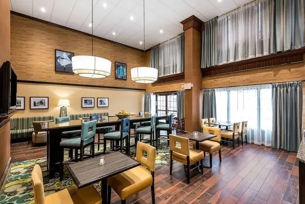 Hampton Inn & Suites Florence Center - Yerinde Yemek