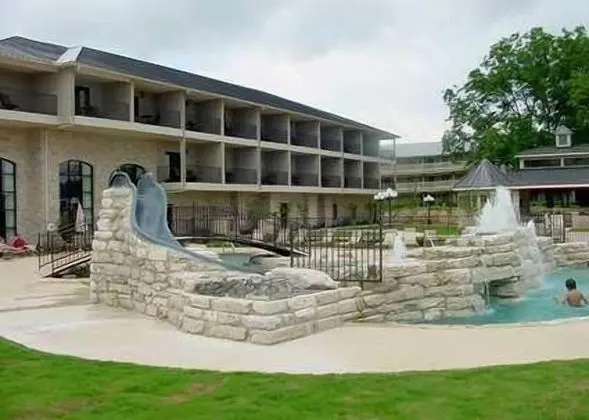 Hampton Inn & Suites Fredericksburg - Dış Mekan