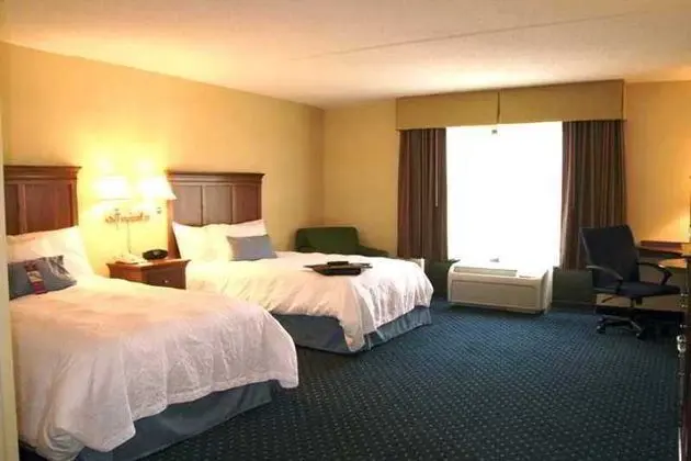 Hampton Inn & Suites Fredericksburg South