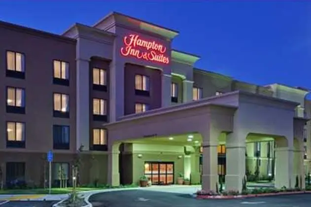 Hampton Inn & Suites Fresno-Northwest, CA