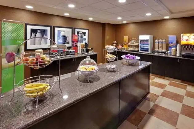 Hampton Inn & Suites Fresno-Northwest, CA - Genel