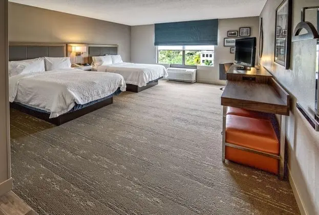 Hampton Inn&Suites Ft. Myers-Estero FGCU