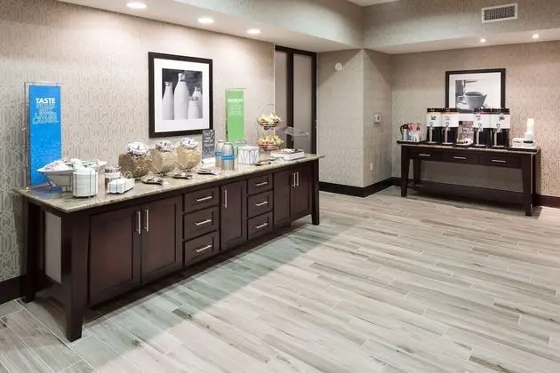 Hampton Inn & Suites Ft. Worth-Burleson - Yerinde Yemek