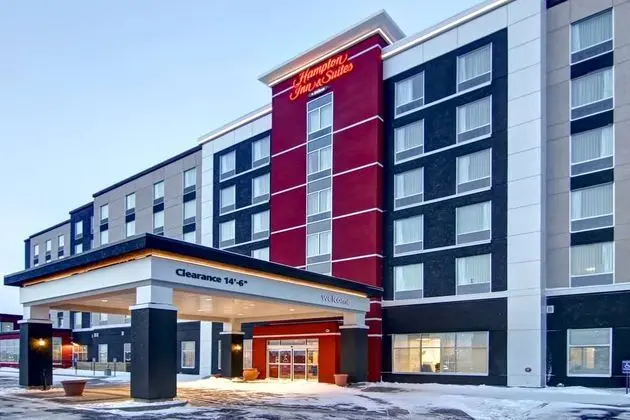 Hampton Inn & Suites Grande Prairie - 1