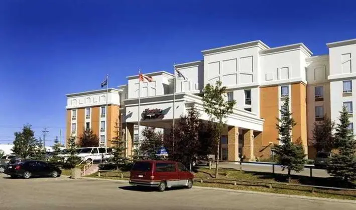 Hampton Inn & Suites by Hilton Calgary-Airport