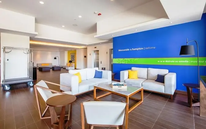 Hampton Inn and Suites By Hilton  Los Cabos - Lobi